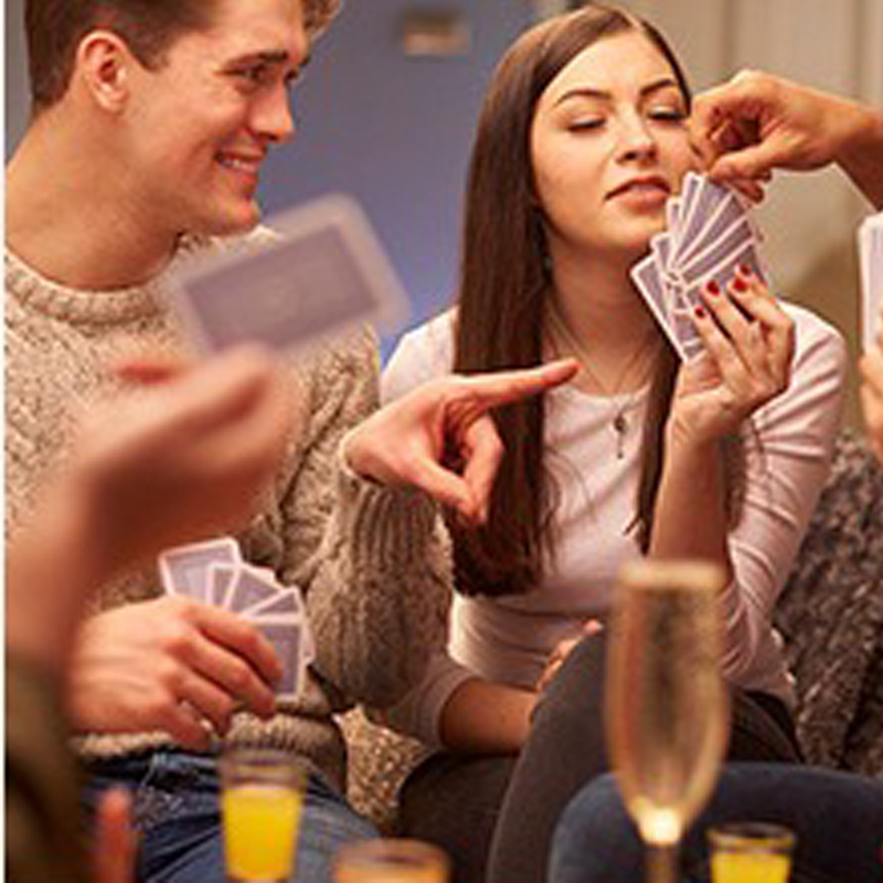 أوراق لعب إسبانية ممتعة، بارال - مراجعة Party Games Jogos وسعره